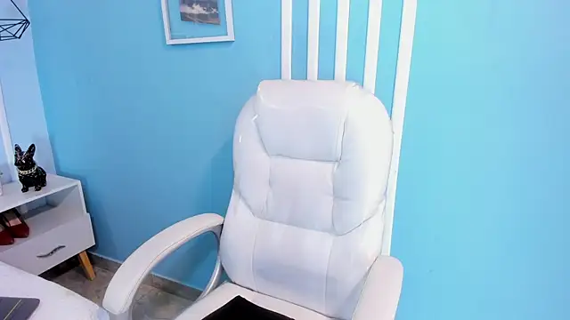 Saray Becker  online show from 04/08/26, 07:25