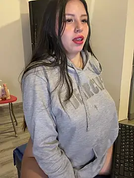 Sofi Collinss online show from 04/12/26, 05:12