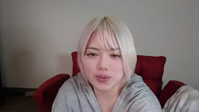 Snapshot of uru_luv000 chatting on 02/20/26, 05:26 uru luv000 online show from 02/20/26, 05:26