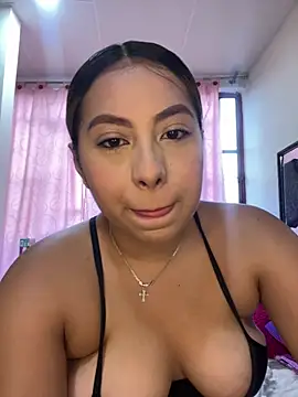 Snapshot of Emiily_joee_ chatting on 05/22/26, 09:31 Emiily joee online show from 05/22/26, 09:31