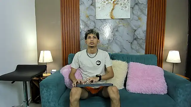 Snapshot of YOUNG_BOYS_HELL chatting on 02/19/26, 01:23 YOUNG BOYS HELL online show from 02/19/26, 01:23