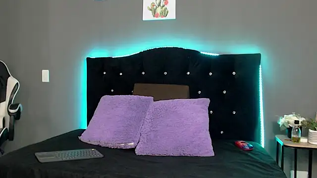 Ivy Heat online show from 05/22/26, 02:08
