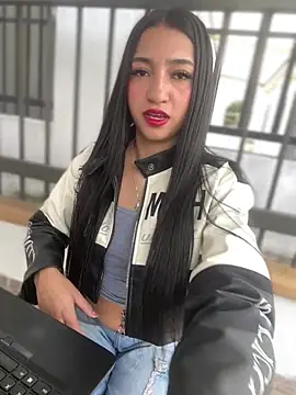 Snapshot of Daniela_Pink chatting on 03/03/26, 03:18 Daniela Pink online show from 03/03/26, 03:18