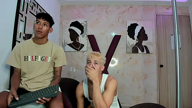 GREEN BOYS online show from 03/27/26, 01:22