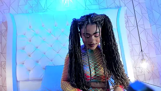 Snapshot of Malikasoleil chatting on 03/01/26, 05:31 Malikasoleil online show from 03/01/26, 05:31