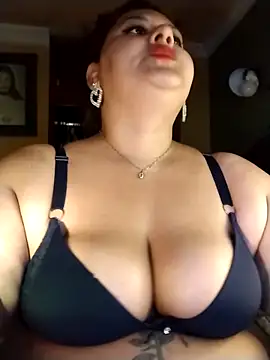 chanelxoxo18 online show from 04/10/26, 09:47