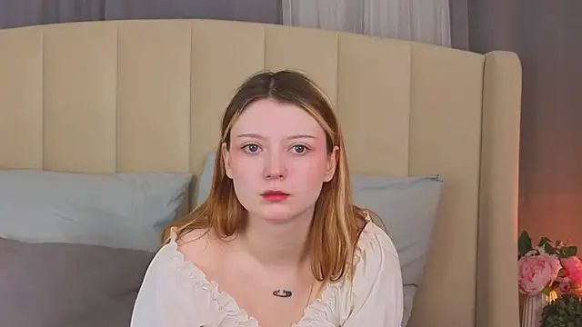 Snapshot of AlyssFrost chatting on 05/23/26, 02:50 AlyssFrost online show from 05/23/26, 02:50