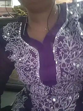taniya0 online show from 08/01/26, 04:06