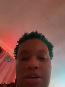 Snapshot of Blasiandoll2222 chatting on 02/17/26, 01:46 Blasiandoll2222 online show from 02/17/26, 01:46