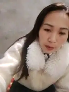 Snapshot of Thobaby112 chatting on 02/19/26, 07:04 Thobaby112 online show from 02/19/26, 07:04