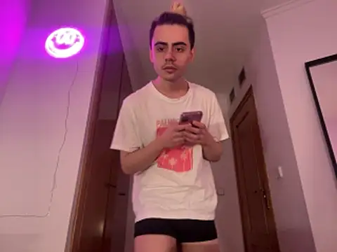 Snapshot of YourFavouriteTwink chatting on 02/17/26, 08:04 YourFavouriteTwink online show from 02/17/26, 08:04