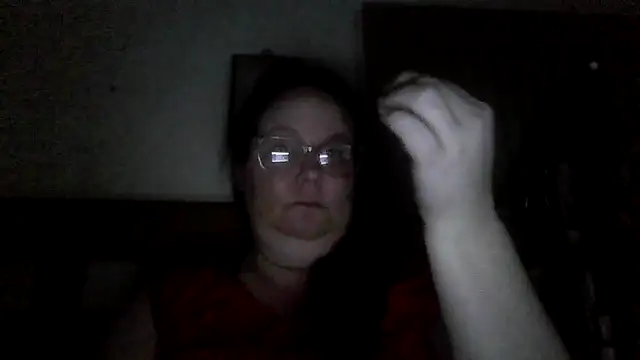 naughty queen1 online show from 04/24/26, 10:39