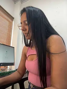 Snapshot of Yirleyll chatting on 03/03/26, 03:07 Yirleyll online show from 03/03/26, 03:07