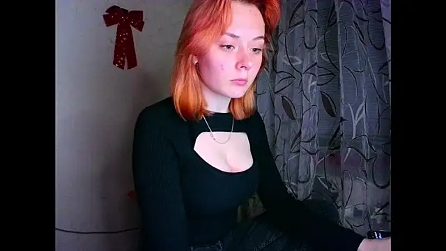 Little fox404 online show from 03/25/26, 11:00