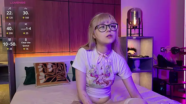 MoliQin online show from 03/29/26, 07:30