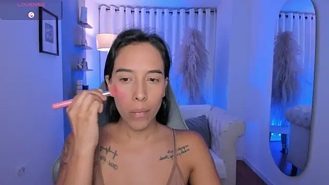 saori katsumi  online show from 04/01/26, 11:00