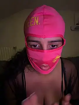 Snapshot of Esmeralda972 chatting on 07/24/26, 08:40 Esmeralda972 online show from 07/24/26, 08:40