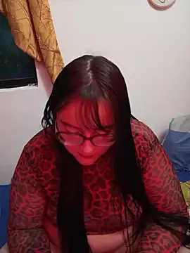 daphneev online show from 05/17/26, 11:12