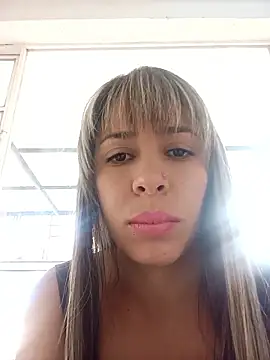 kiki milu online show from 04/18/26, 04:44