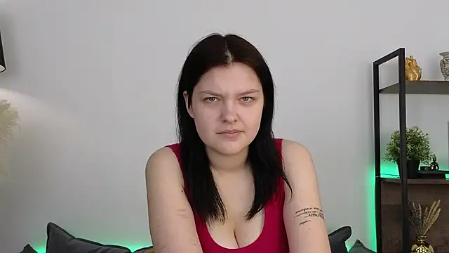 Snapshot of DeliaEffy chatting on 02/19/26, 10:06 DeliaEffy online show from 02/19/26, 10:06