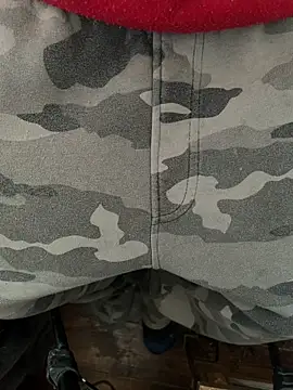 Snapshot of Outdoorsman13 chatting on 02/18/26, 04:58 Outdoorsman13 online show from 02/18/26, 04:58