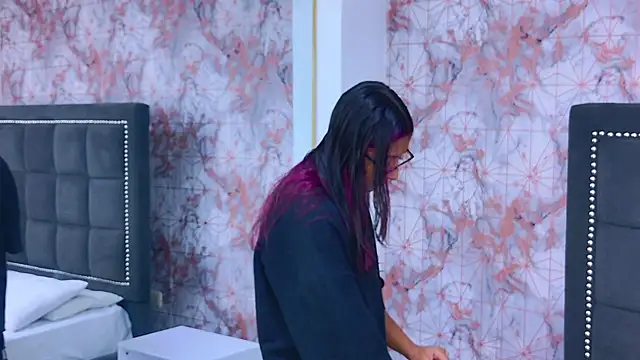 Raven Gloomy online show from 02/24/26, 12:25