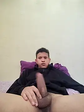 HOTCANINO online show from 04/03/26, 04:49