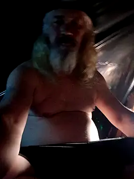 Snapshot of Crazy_Lasko chatting on 03/03/26, 01:06 Crazy Lasko online show from 03/03/26, 01:06