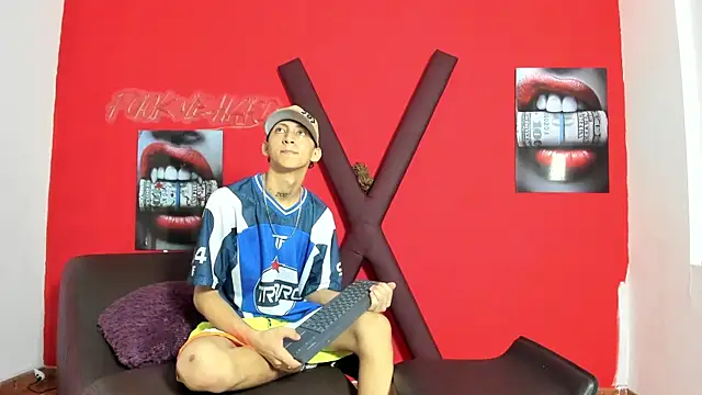 BOYS PLAY online show from 02/25/26, 01:21