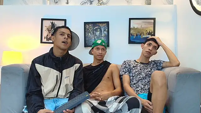 Snapshot of GOLD_BOYS chatting on 02/16/26, 01:51 GOLD BOYS online show from 02/16/26, 01:51