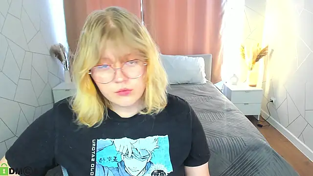 luna c0ra online show from 04/09/26, 06:19