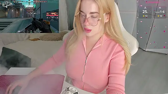 Lunar Whisper online show from 03/12/26, 04:46