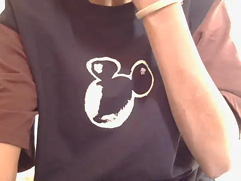 liliy 00 online show from 02/16/26, 10:11