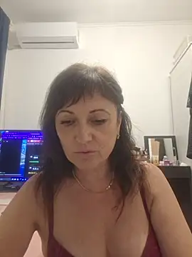 Snapshot of SaraGina chatting on 07/08/26, 08:57 SaraGina online show from 07/08/26, 08:57