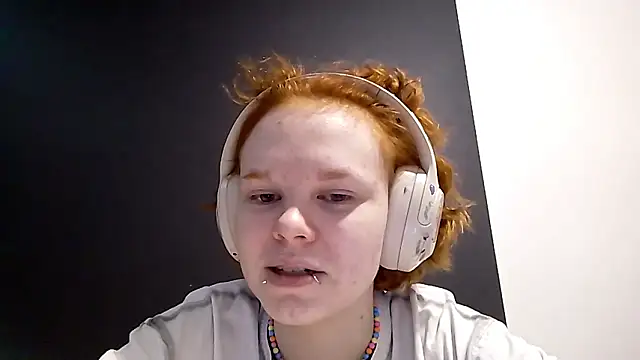 CurlaPettyBom online show from 02/20/26, 08:16