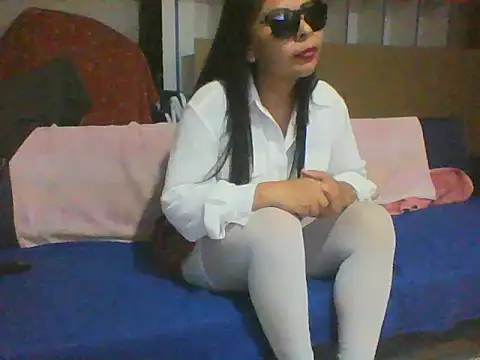 Snapshot of venus-marte chatting on 03/01/26, 07:21 venus-marte online show from 03/01/26, 07:21