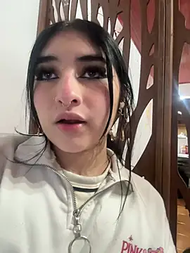 Snapshot of Kattengel_ chatting on 04/25/26, 01:52 Kattengel online show from 04/25/26, 01:52