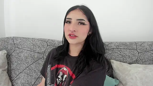 Snapshot of Kattengel_ chatting on 05/31/26, 08:10 Kattengel online show from 05/31/26, 08:10