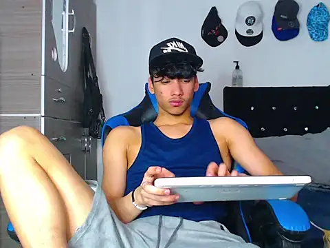 Snapshot of Lyam_Russo chatting on 02/27/26, 08:53 Lyam Russo online show from 02/27/26, 08:53