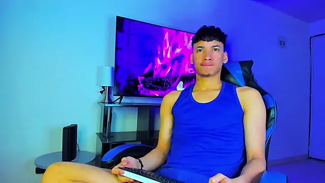 Lyam Russo online show from 03/22/26, 05:00