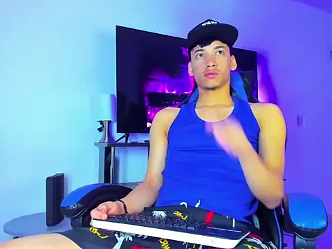 Lyam Russo online show from 03/31/26, 08:26