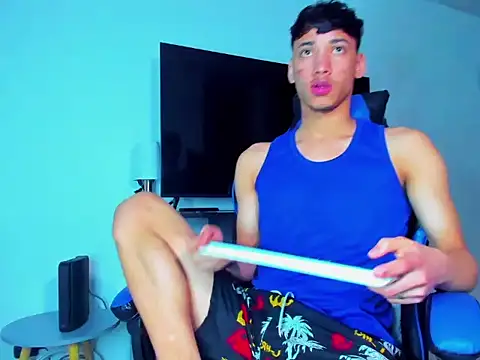 Lyam Russo online show from 04/02/26, 03:37