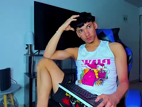 Lyam Russo online show from 04/03/26, 05:16