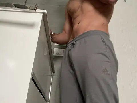 homecreator online show from 04/15/26, 08:21