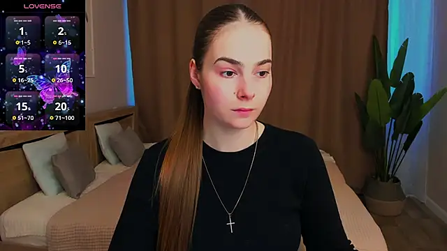 Maddy Wood  online show from 03/02/26, 08:21