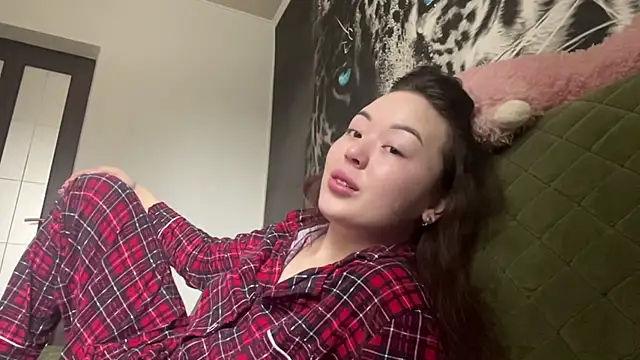 Snapshot of AudieGravely chatting on 02/18/26, 03:35 AudieGravely online show from 02/18/26, 03:35