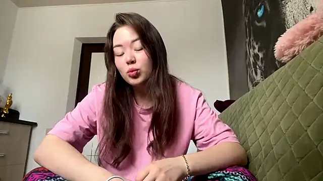 Snapshot of AudieGravely chatting on 02/22/26, 03:51 AudieGravely online show from 02/22/26, 03:51