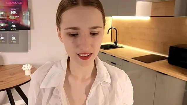 Snapshot of AshleyyJones chatting on 04/30/26, 02:12 AshleyyJones online show from 04/30/26, 02:12