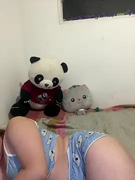 Snapshot of Caro_candy chatting on 02/16/26, 06:26 Caro candy online show from 02/16/26, 06:26