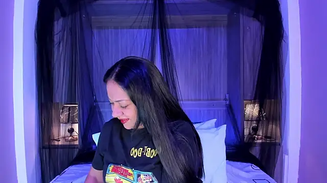 AllieBennet online show from 06/30/26, 07:37